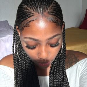 Meet your Posher, Shakira